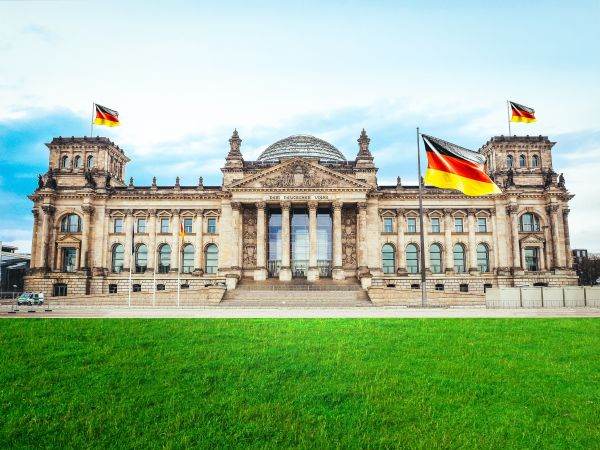 Partidele din coaliţia germană cer măsuri mai dure ale UE împotriva concurenţei chineze